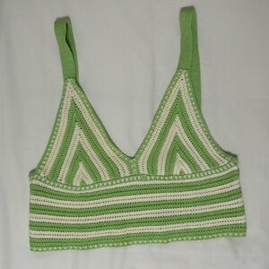 medium knit tank 💚🤍